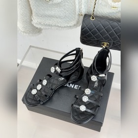 CHANEL — классические сандалии на толс
