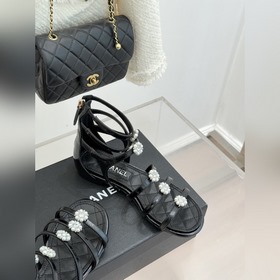 CHANEL — классические сандалии на толс