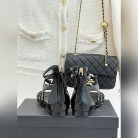 CHANEL — классические сандалии на толс