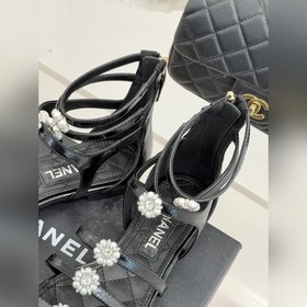 CHANEL — классические сандалии на толс