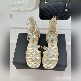 CHANEL — классические сандалии на толс