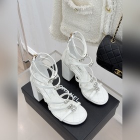 CHANEL — классические сандалии на толс