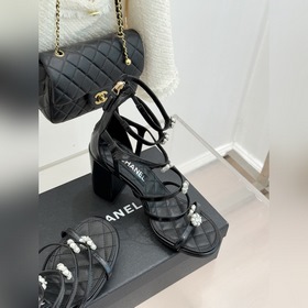 CHANEL — классические сандалии на толс