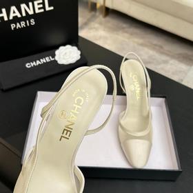Новая коллекция Chanel： универсальные 