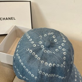 Новая бейсболка от Chanel： классически