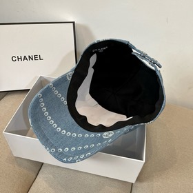 Новая бейсболка от Chanel： классически