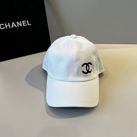 Официальная новинка от CHANEL — бейсбо