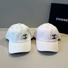 Официальная новинка от CHANEL — бейсбо