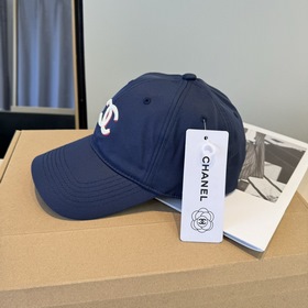 Официальная новинка от CHANEL — бейсбо