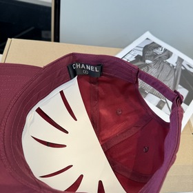 Официальная новинка от CHANEL — бейсбо