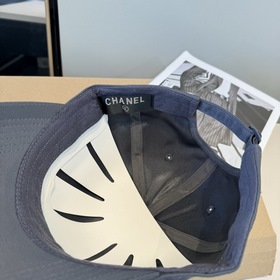 Официальная новинка от CHANEL — бейсбо