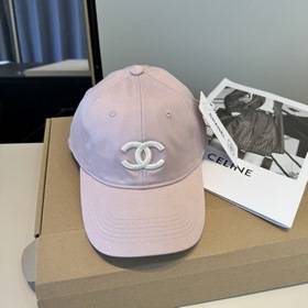 Официальная новинка от CHANEL — бейсбо