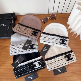 На официальном сайте Chanel появилась 