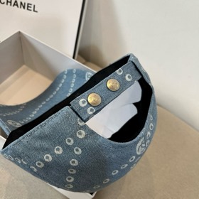 Новая бейсболка от Chanel： классически