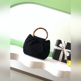 Сумка Chanel 26C из замшиз коллекции «