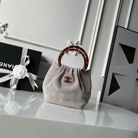 Модель AS6022 из коллекции CHANEL 26C