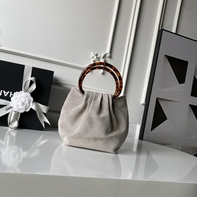 Модель AS6022 из коллекции CHANEL 26C