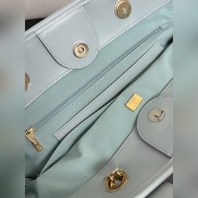 Пляжная сумка CHANEL 26C из телячьей 