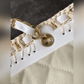 Эксклюзивная модель из оригинальной ко