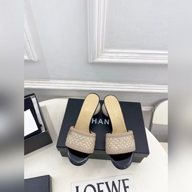 CHANEL Клетистая сумочка 26ss Нови
