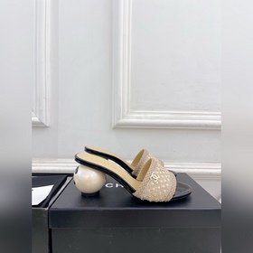 CHANEL Клетистая сумочка 26ss Нови