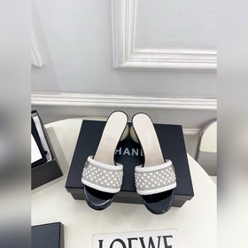 CHANEL Клетистая сумочка 26ss Нови
