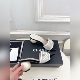 CHANEL Клетистая сумочка 26ss Нови