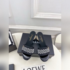 CHANEL Клетистая сумочка 26ss Нови