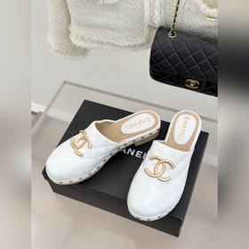Классические сандалии CHANEL с металли