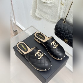 Классические сандалии CHANEL с металли