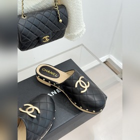 Классические сандалии CHANEL с металли