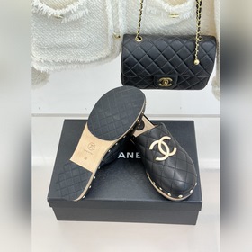 Классические сандалии CHANEL с металли