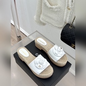 CHANEL： Классическая весенне-летняя ко