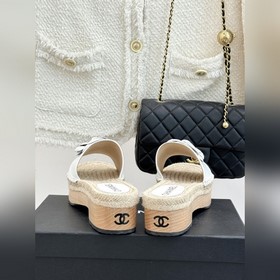 CHANEL： Классическая весенне-летняя ко