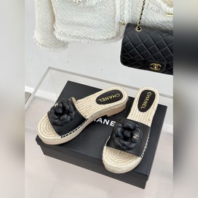 CHANEL： Классическая весенне-летняя ко