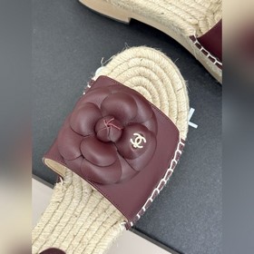 CHANEL： Классическая весенне-летняя ко