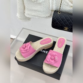 CHANEL： Классическая весенне-летняя ко