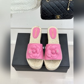 CHANEL： Классическая весенне-летняя ко