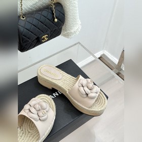 CHANEL： Классическая весенне-летняя ко