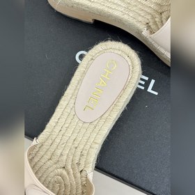 CHANEL： Классическая весенне-летняя ко