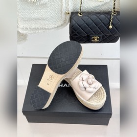 CHANEL： Классическая весенне-летняя ко