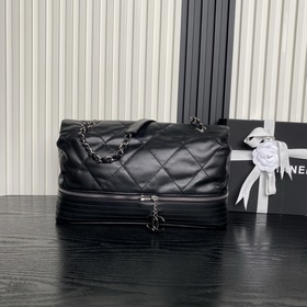 Винтажная сумка Chanel в стиле «аэропо