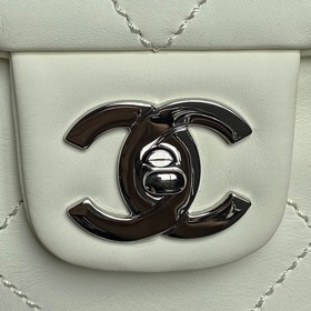 Винтажная сумка Chanel в стиле «аэропо
