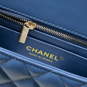 Новая модель CF с крупными золотыми б