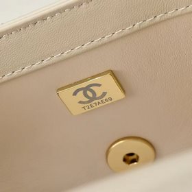 Новая модель CF с крупными золотыми б