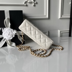 Великолепная модель CHANEL 25AS4416 [
