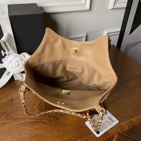 Сумка Chanel 26C из ранневесенней колл
