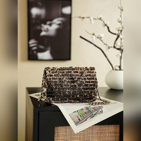 Chanel 26c «Камелия» с пайетками, разм
