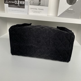 Сумка Chanel 25C из коллекции HOBO BAG