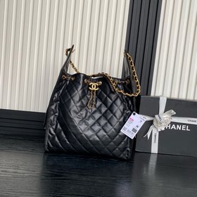 Сумка Chanel 25C из коллекции HOBO BAG